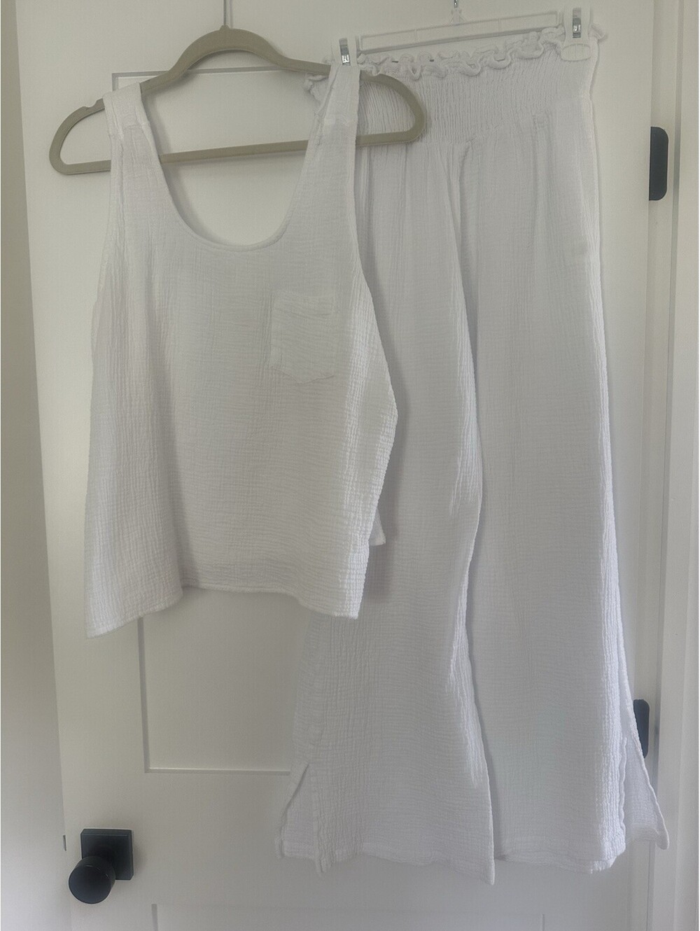 Women's Gauzy White Top & Pants (top XL) (pants L)